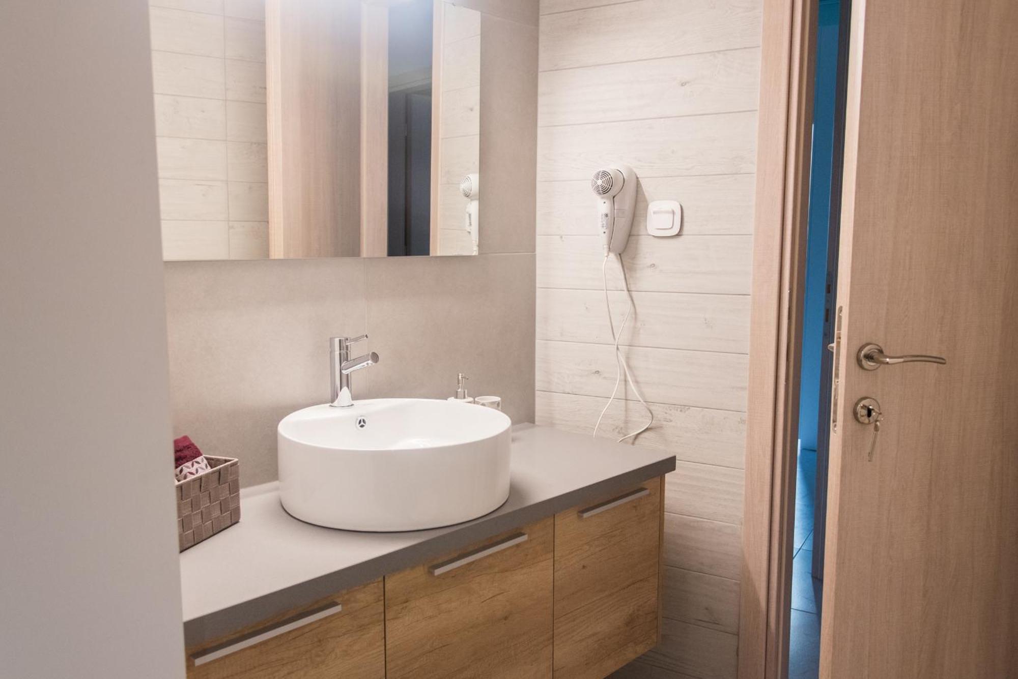 Comfy & Modern Apartment In The Heart Of Heraklion Εξωτερικό φωτογραφία